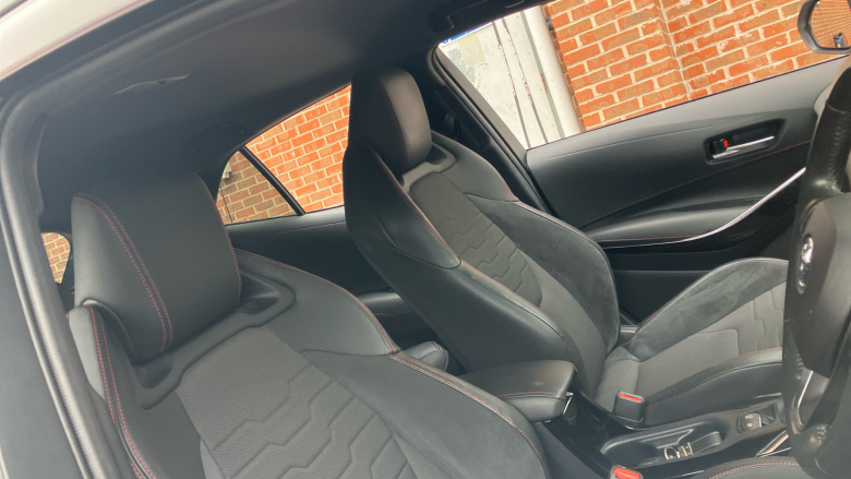 Toyota Corolla 2.0 VVT-i Hybrid Excel 5dr CVT Hybrid Hatchback